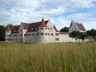 Schloss Gr&uuml;nau am Donau-Radweg