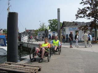 Michael Faber und J&uuml;rgen Thesing unterwegs auf dem Ostseek&uuml;sten-Radweg